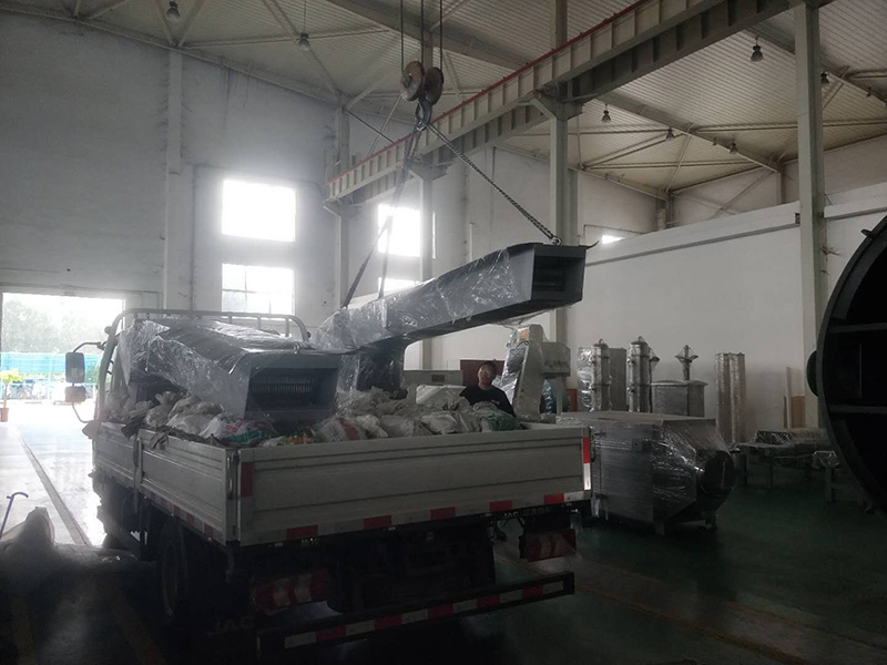 上?？蛻魴C械格柵發(fā)貨1